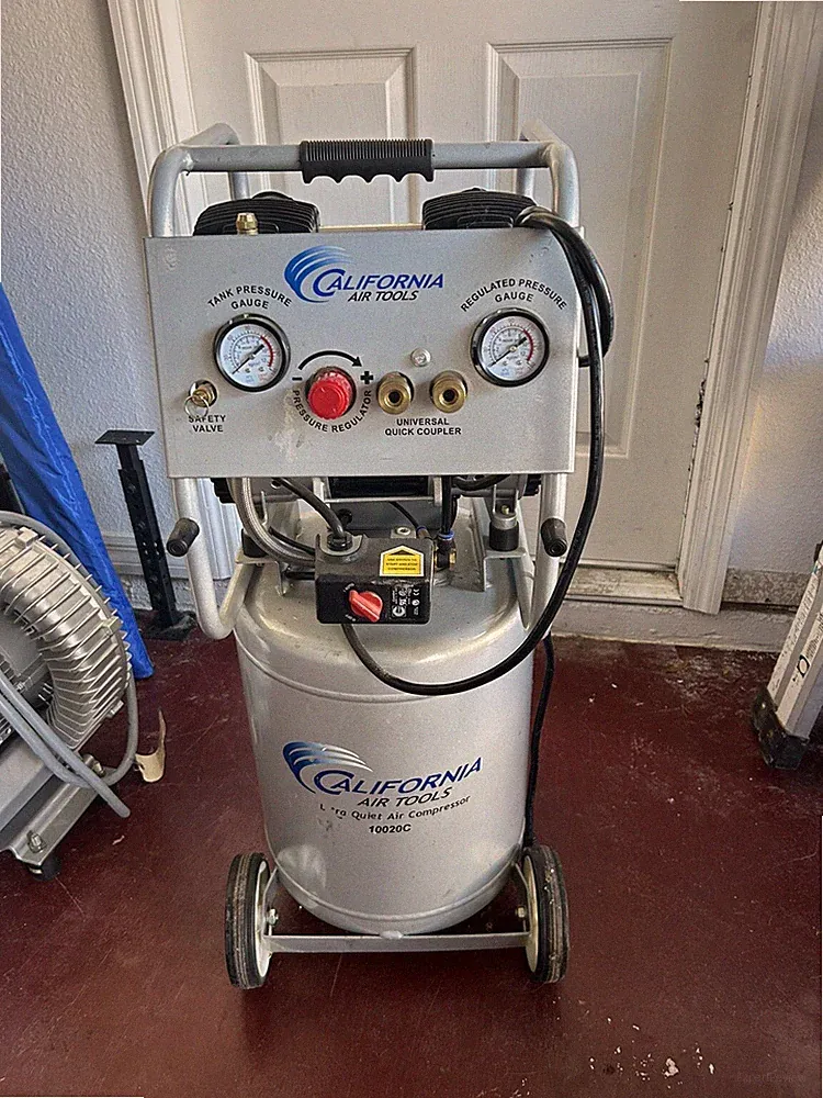 California Air Tools Ultra-Quiet Portable Air Compressor 10020c